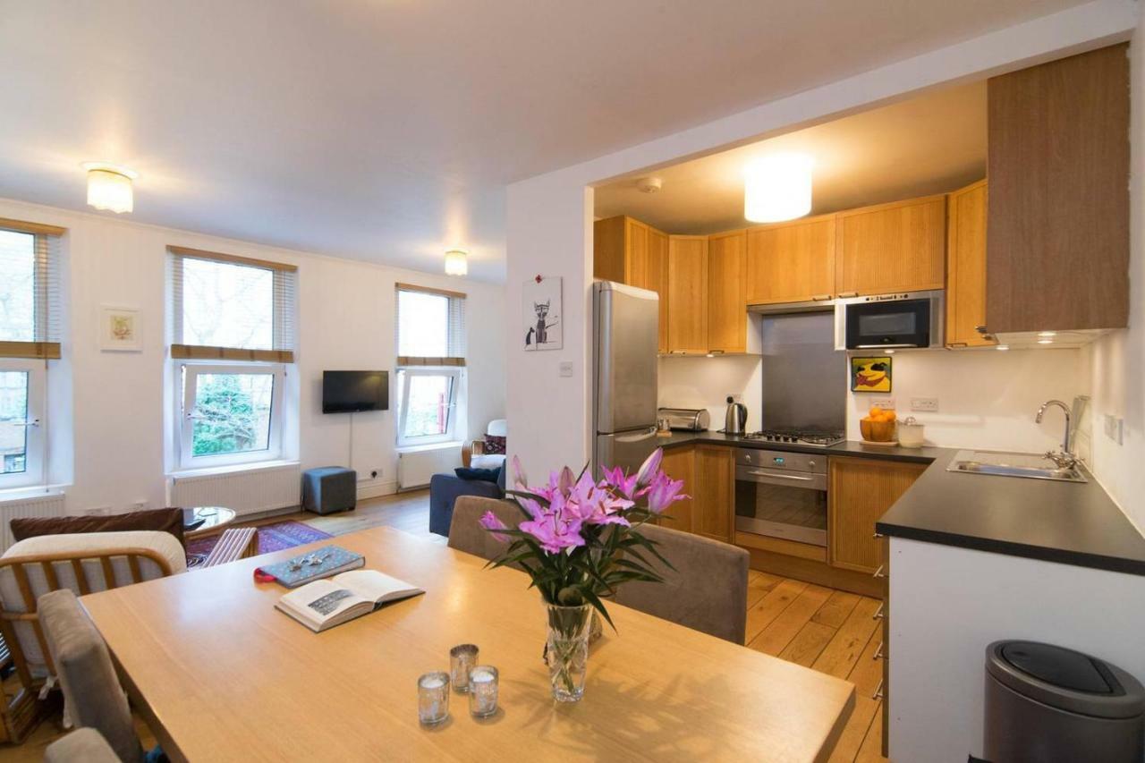 The Cottage. Woodlands, West End. Glasgow Exterior photo